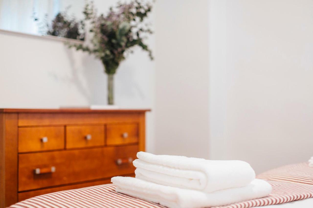 One & Lux- Lagar Apartment Seville Luaran gambar