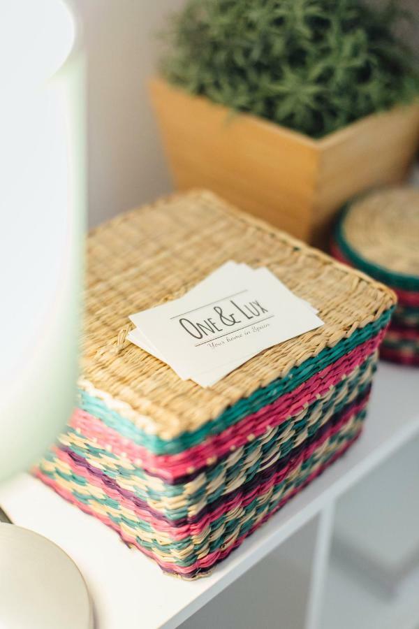 One & Lux- Lagar Apartment Seville Luaran gambar