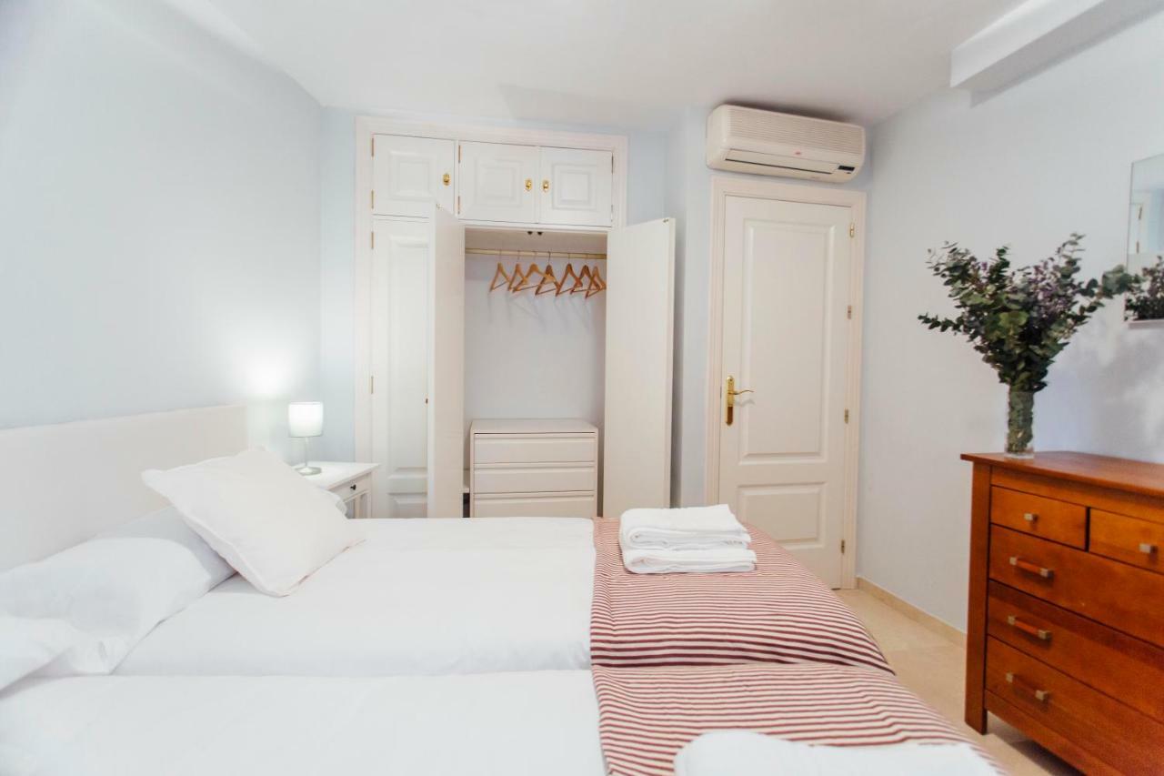 One & Lux- Lagar Apartment Seville Luaran gambar