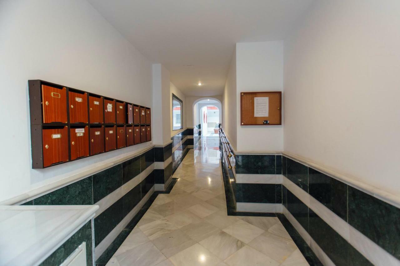One & Lux- Lagar Apartment Seville Luaran gambar