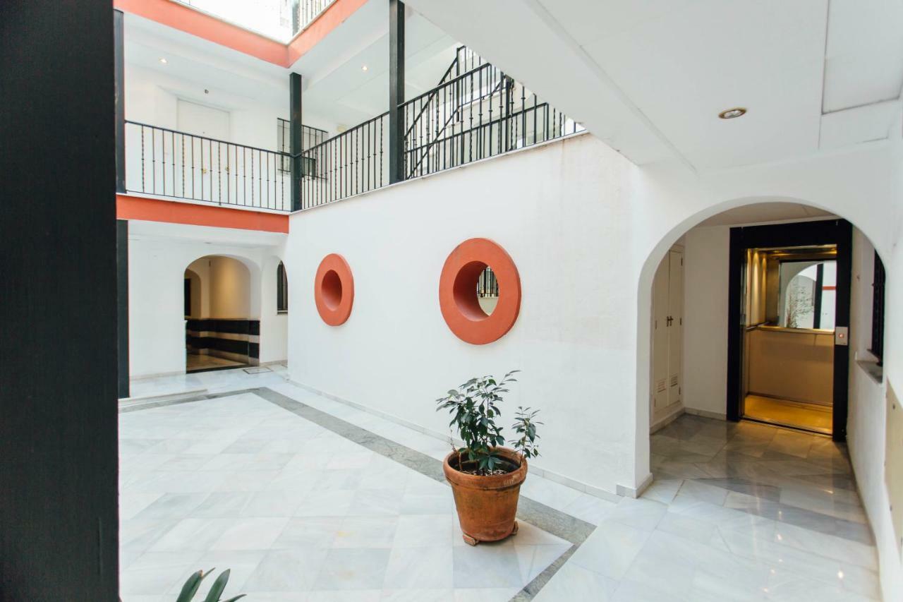 One & Lux- Lagar Apartment Seville Luaran gambar