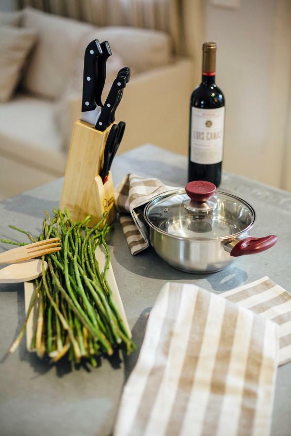 One & Lux- Lagar Apartment Seville Luaran gambar